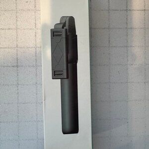 K07 SELFIE STICK INTEGRATED TRIPOD  WIRELESS  New